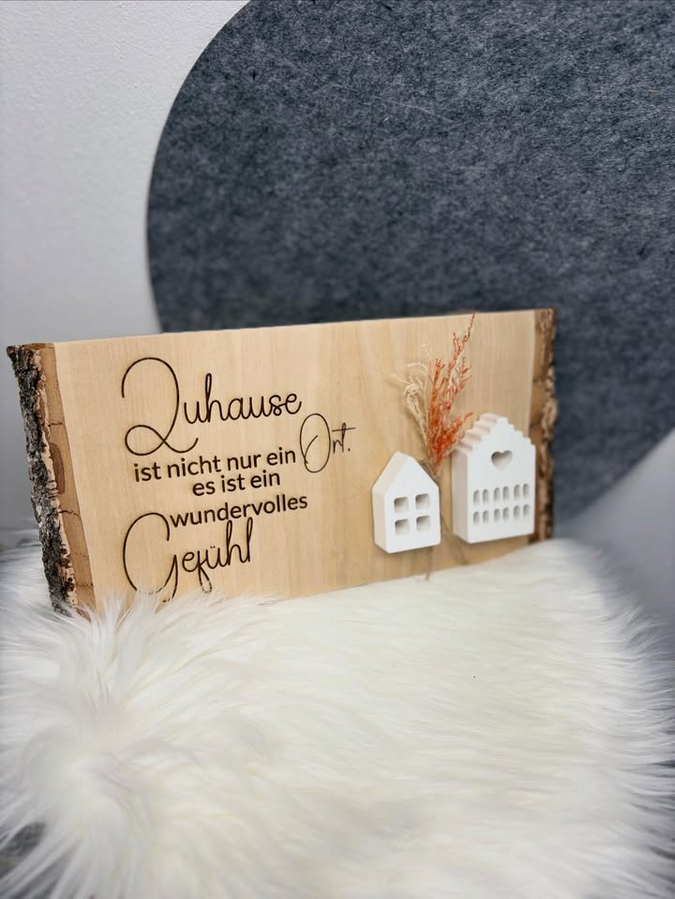 Holzbretter mit verschiedenen Sprüchen